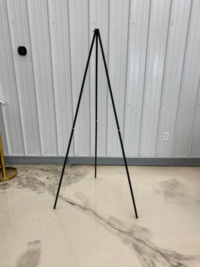 Black Easel-2