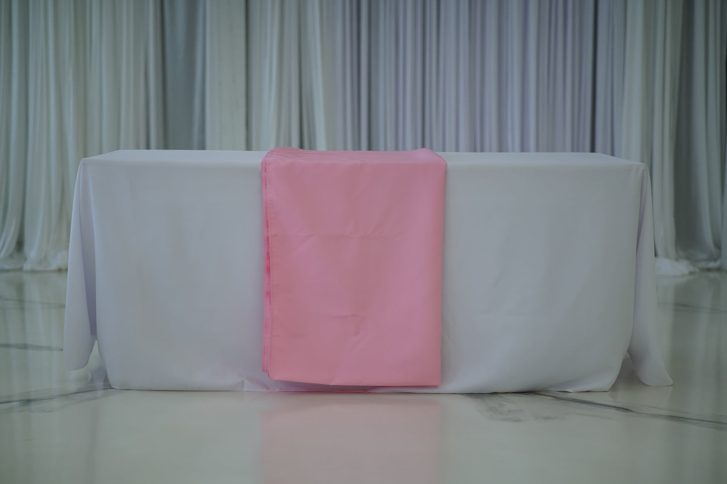 Pink Tablecover